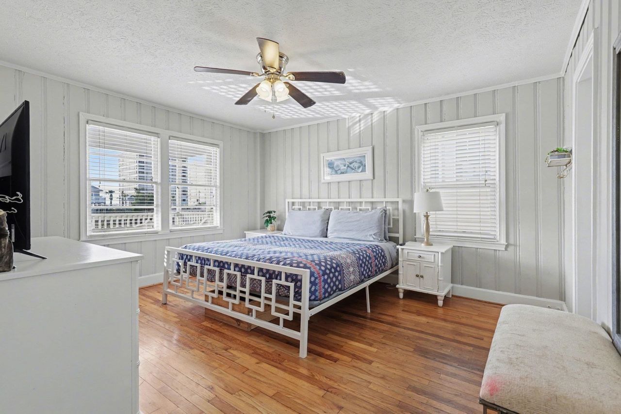 6210 Nixon St. Photo 15