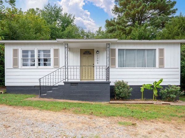 1204 W Main Street, Heber Springs, AR 72543