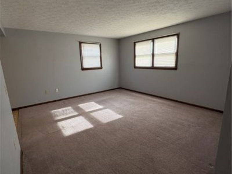 17974 1st Street, Beloit, OH 44609 Photo 4