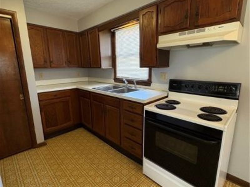 17974 1st Street, Beloit, OH 44609 Photo 7