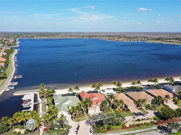 9087 Breakwater DR, NAPLES, FL 34120