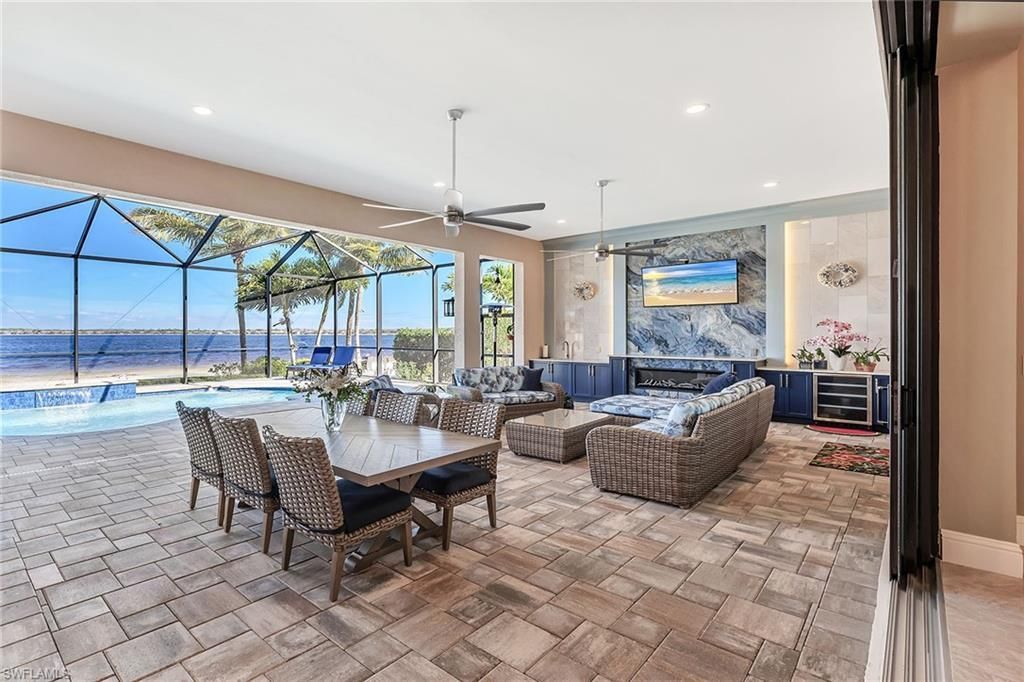 9087 Breakwater Dr, Naples, FL 34120 Photo