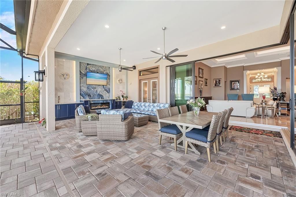9087 Breakwater Dr, Naples, FL 34120 Photo