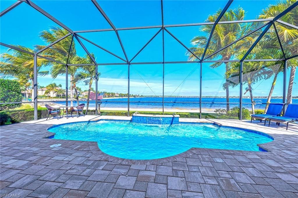 9087 Breakwater Dr, Naples, FL 34120 Photo