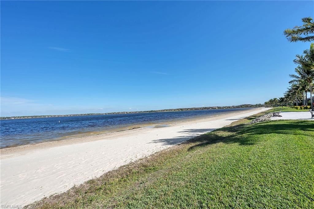 9087 Breakwater Dr, Naples, FL 34120 Photo