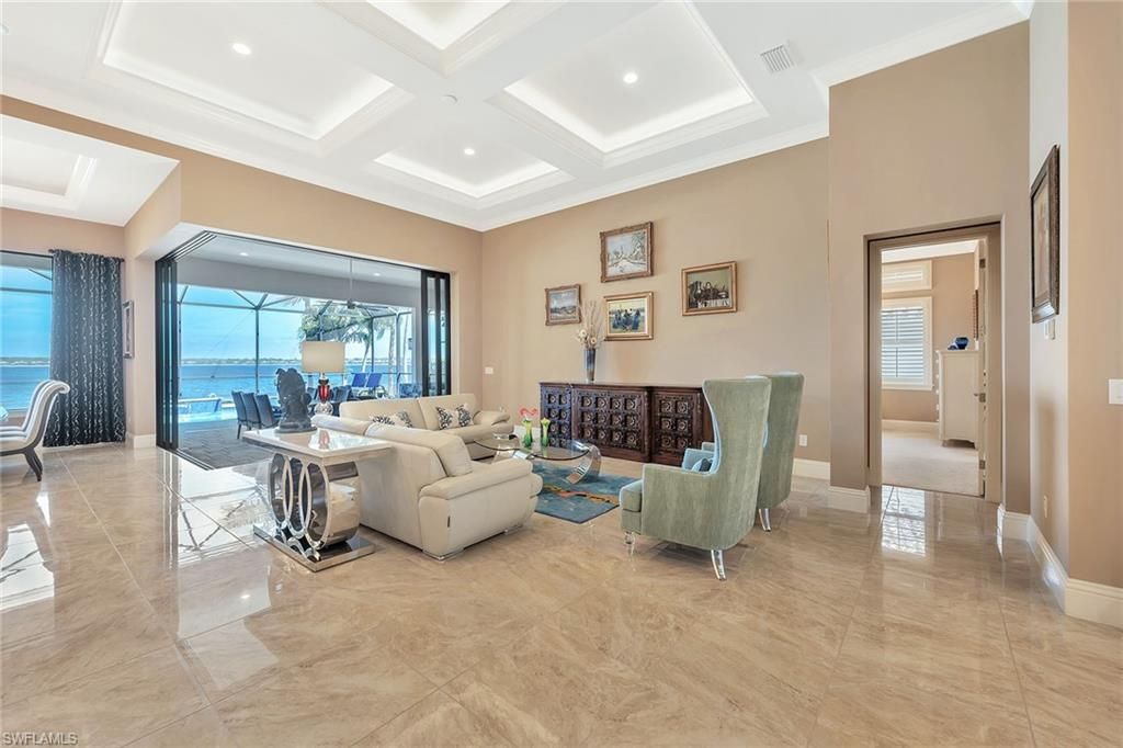 9087 Breakwater Dr, Naples, FL 34120 Photo