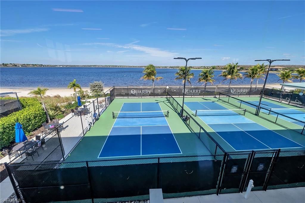 9087 Breakwater Dr, Naples, FL 34120 Photo