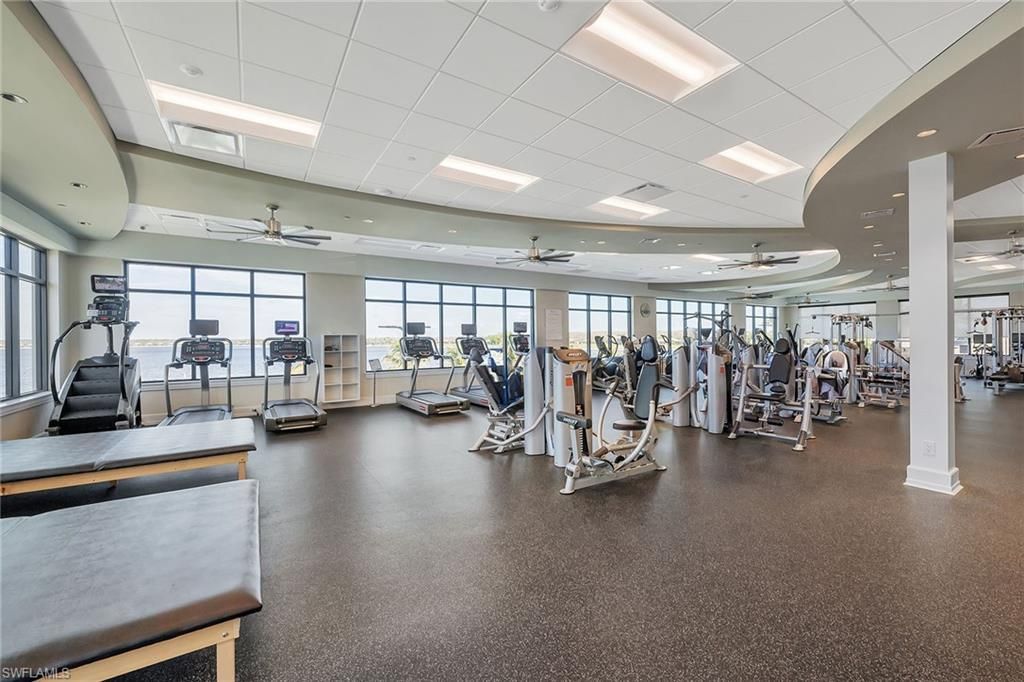 9087 Breakwater Dr, Naples, FL 34120 Photo