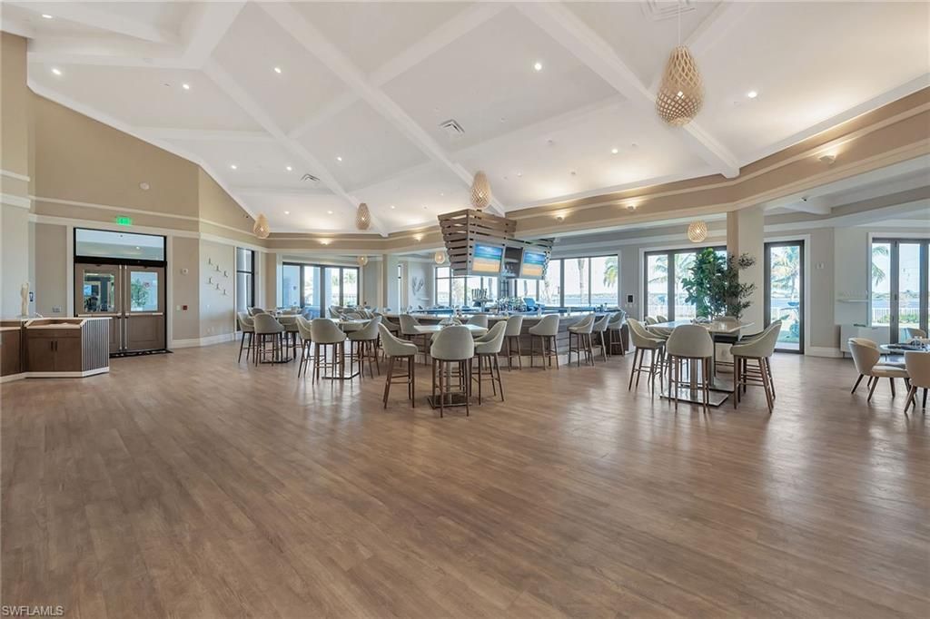 9087 Breakwater Dr, Naples, FL 34120 Photo