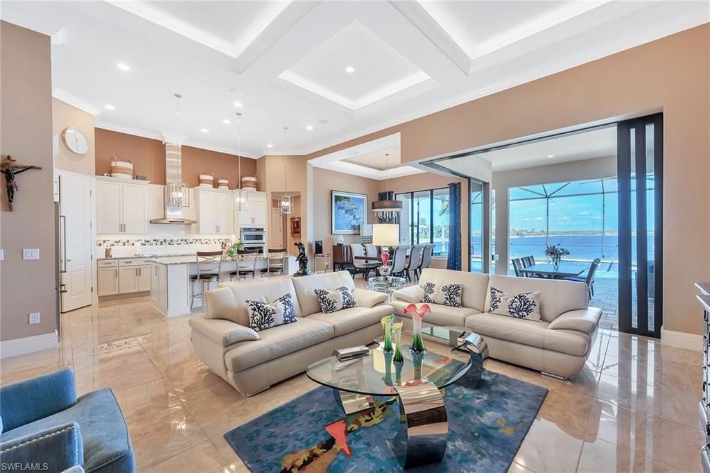 9087 Breakwater Dr, Naples, FL 34120 Photo