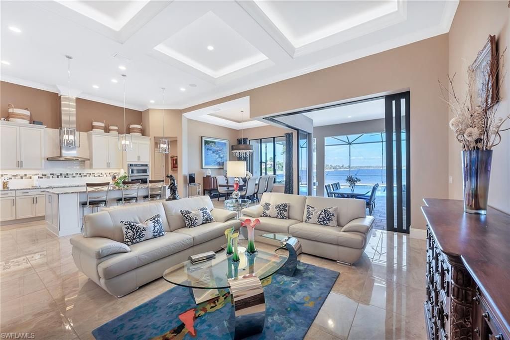 9087 Breakwater Dr, Naples, FL 34120 Photo