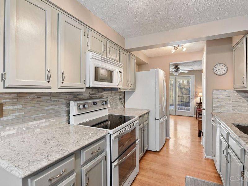 3030 Stratford Court, Loveland, OH 45140 Photo 10