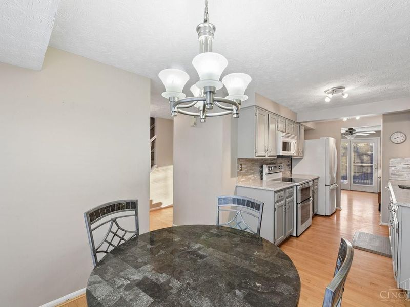 3030 Stratford Court, Loveland, OH 45140 Photo 7