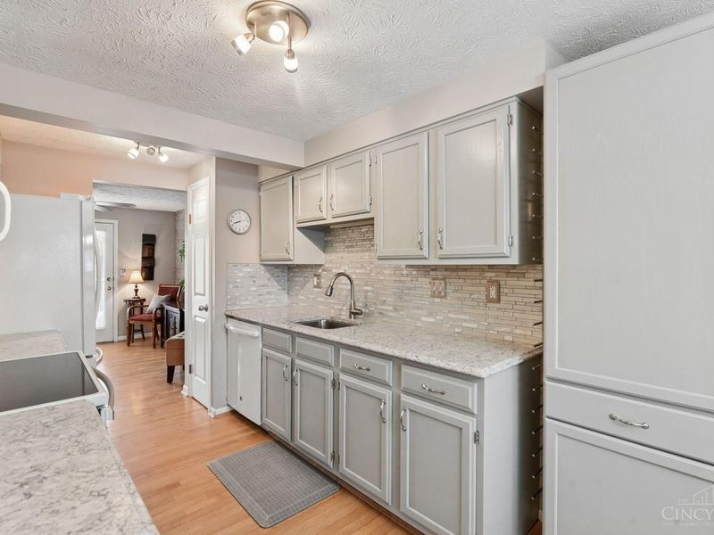 3030 Stratford Court, Loveland, OH 45140 Photo 9
