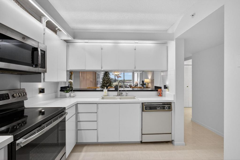 1801 Marina Isle Way, Unit 502, Jupiter, FL 33477 Photo