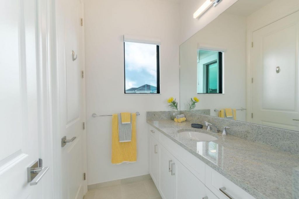 6950 NW 27th Avenue, Boca Raton, FL 33496 Photo