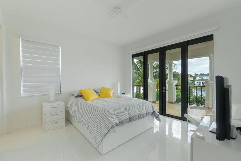 6950 NW 27th Avenue, Boca Raton, FL 33496 Photo