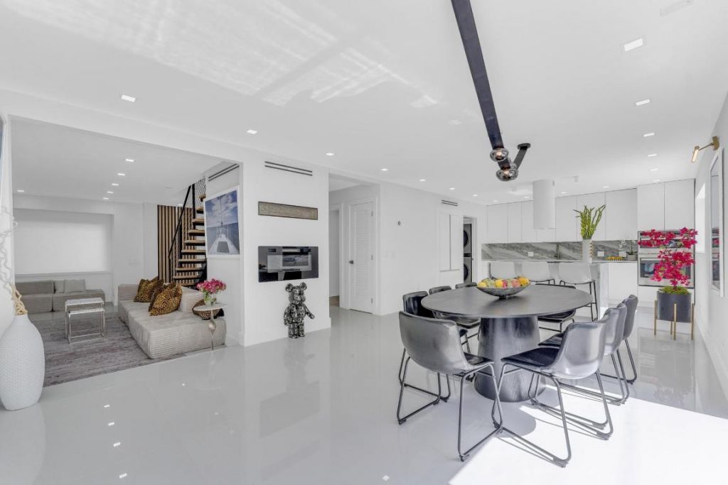 2724 N Ocean Boulevard, Fort Lauderdale, FL 33308 Photo