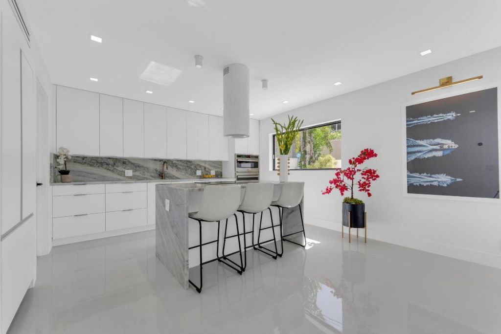 2724 N Ocean Boulevard, Fort Lauderdale, FL 33308 Photo