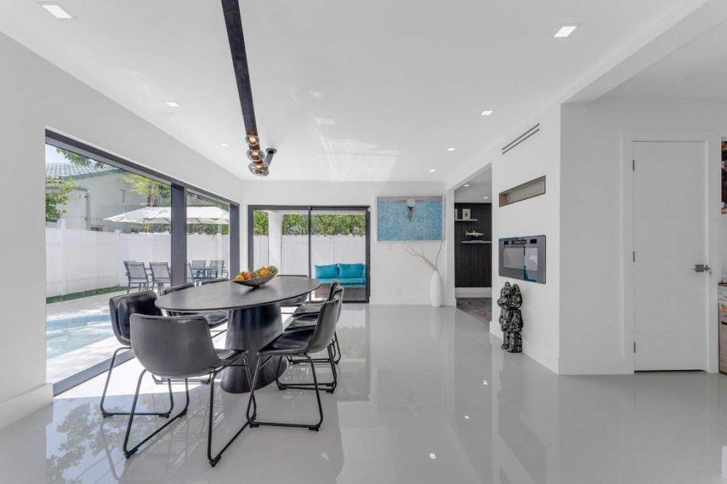 2724 N Ocean Boulevard, Fort Lauderdale, FL 33308 Photo