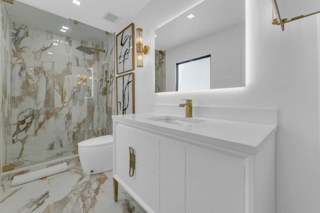 2724 N Ocean Boulevard, Fort Lauderdale, FL 33308 Photo