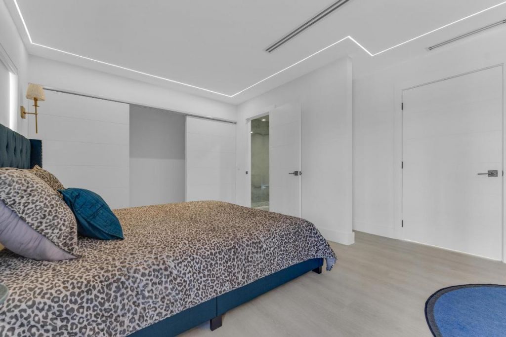 2724 N Ocean Boulevard, Fort Lauderdale, FL 33308 Photo