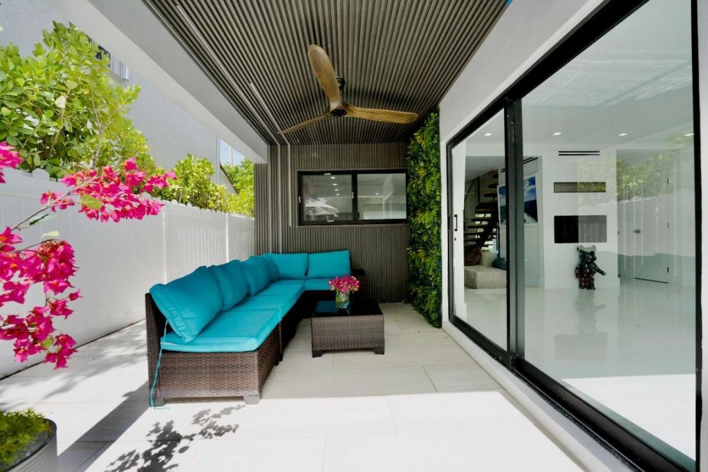 2724 N Ocean Boulevard, Fort Lauderdale, FL 33308 Photo