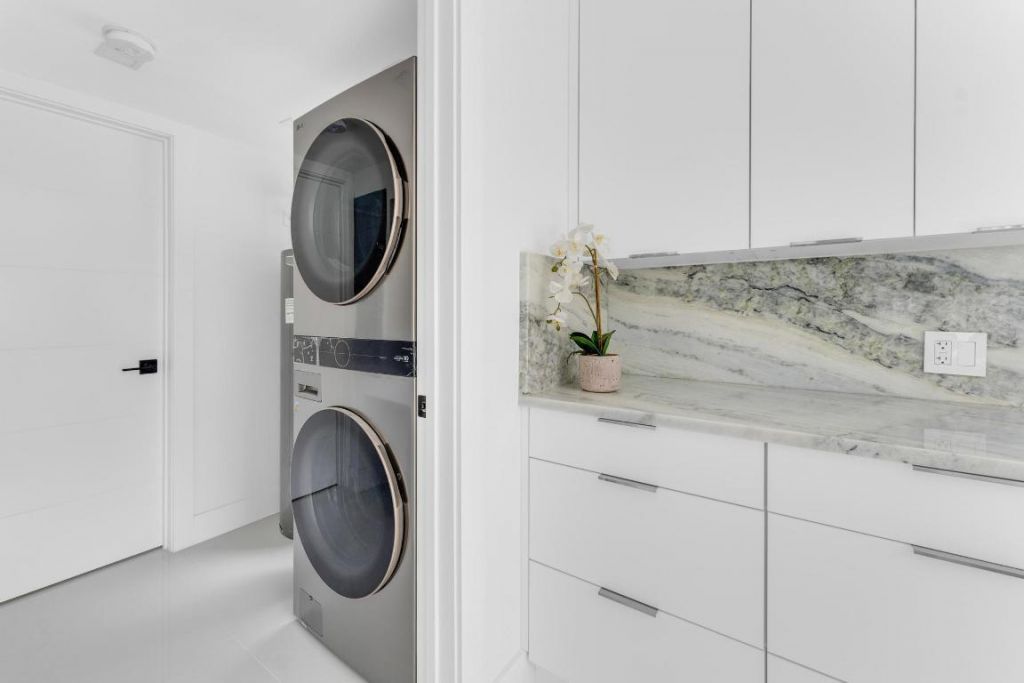 2724 N Ocean Boulevard, Fort Lauderdale, FL 33308 Photo