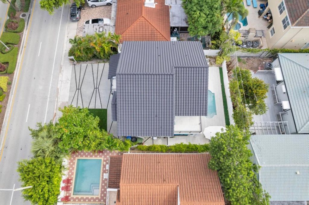 2724 N Ocean Boulevard, Fort Lauderdale, FL 33308 Photo