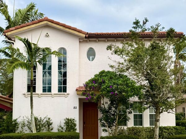 82 Stoney Drive, Palm Beach Gardens, FL 33410
