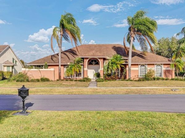 1656 Grantham Dr, Wellington, FL 33414