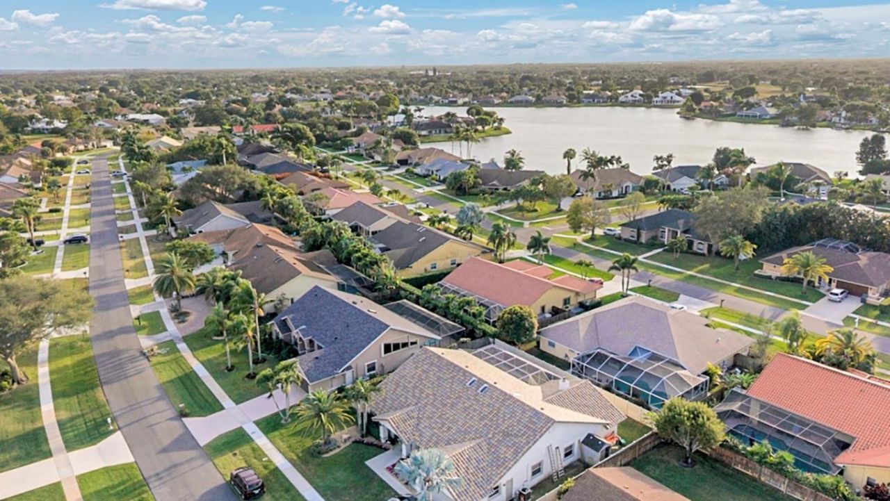 1656 Grantham Dr, Wellington, FL 33414 Photo