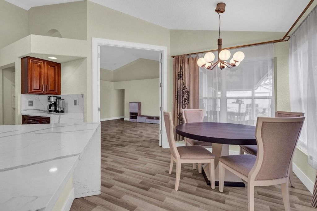 1656 Grantham Dr, Wellington, FL 33414 Photo