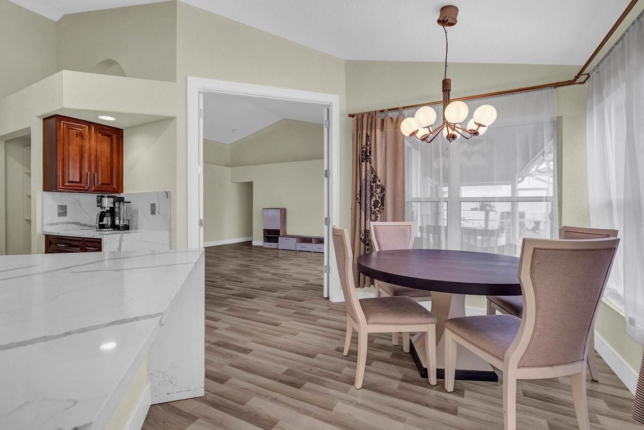 1656 Grantham Drive, Wellington, FL 33414 Photo