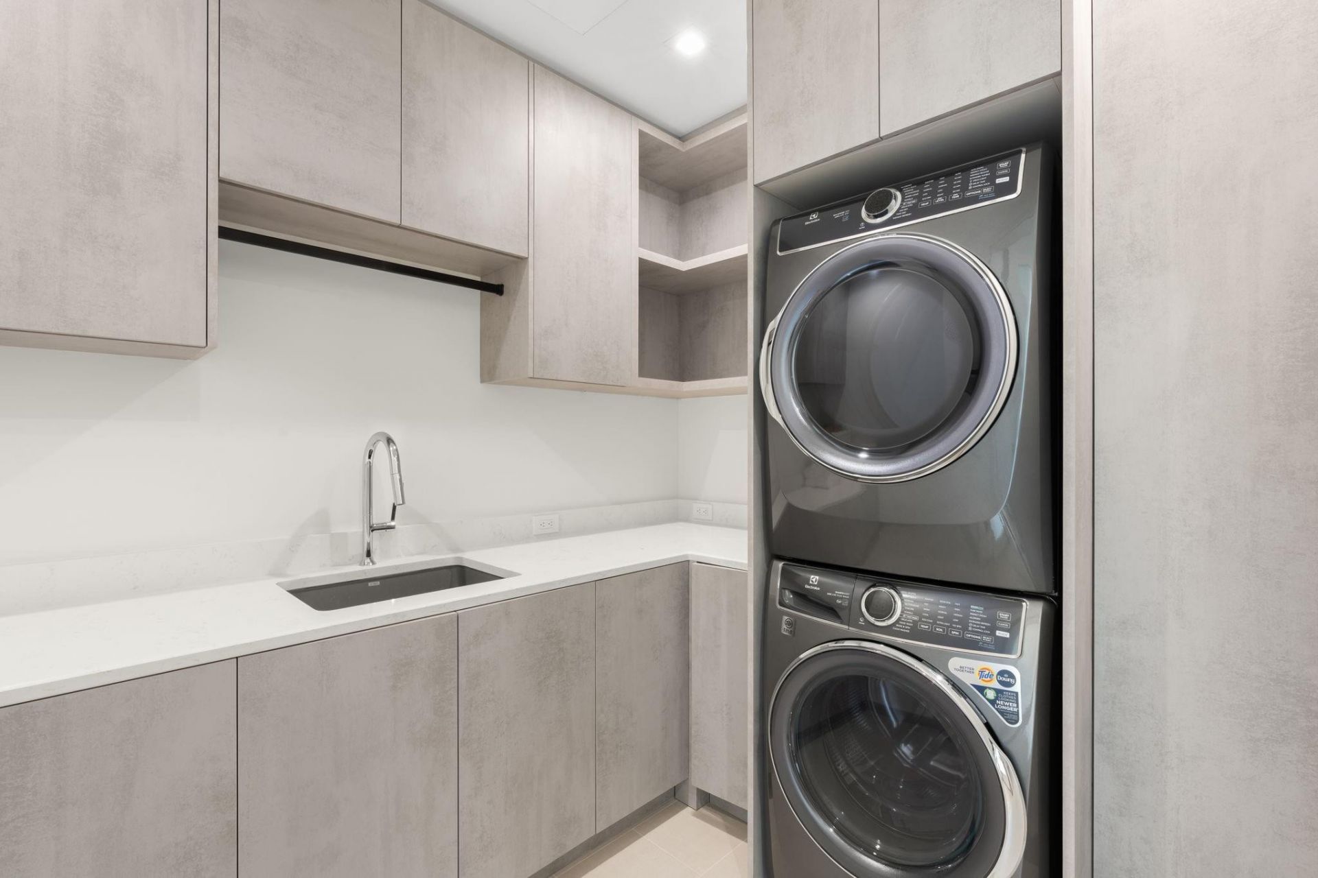 2035 Intracoastal Dr, Fort Lauderdale, FL 33305 Photo