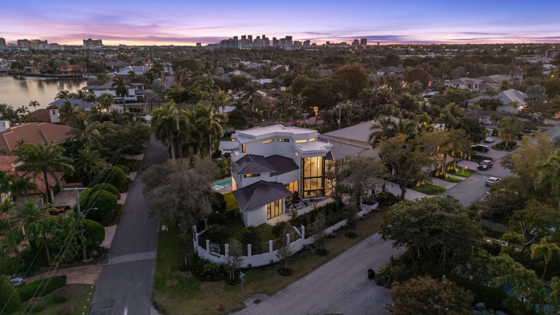 2035 Intracoastal Dr, Fort Lauderdale, FL 33305 Photo