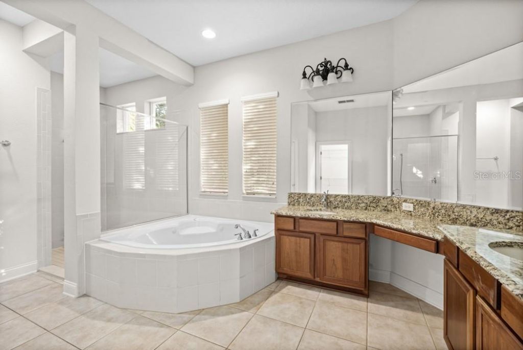 25515 Hawks Run Lane, Sorrento, FL 32776 Photo