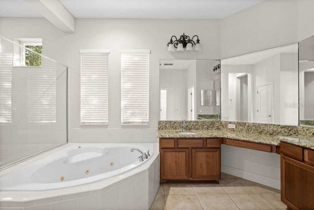 25515 Hawks Run Lane, Sorrento, FL 32776 Photo