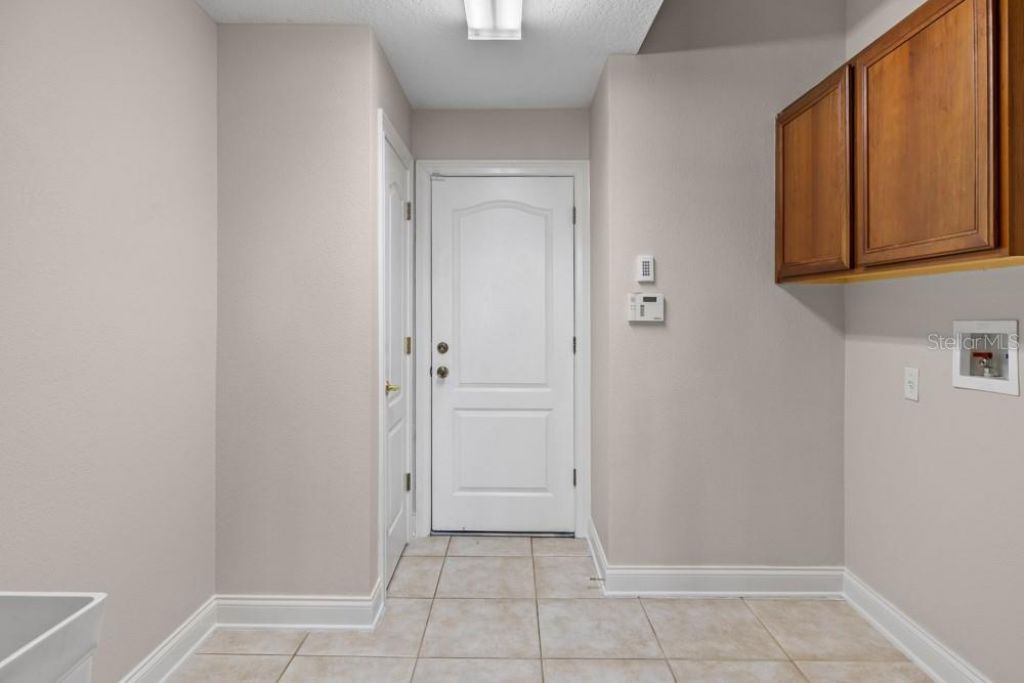 25515 Hawks Run Lane, Sorrento, FL 32776 Photo