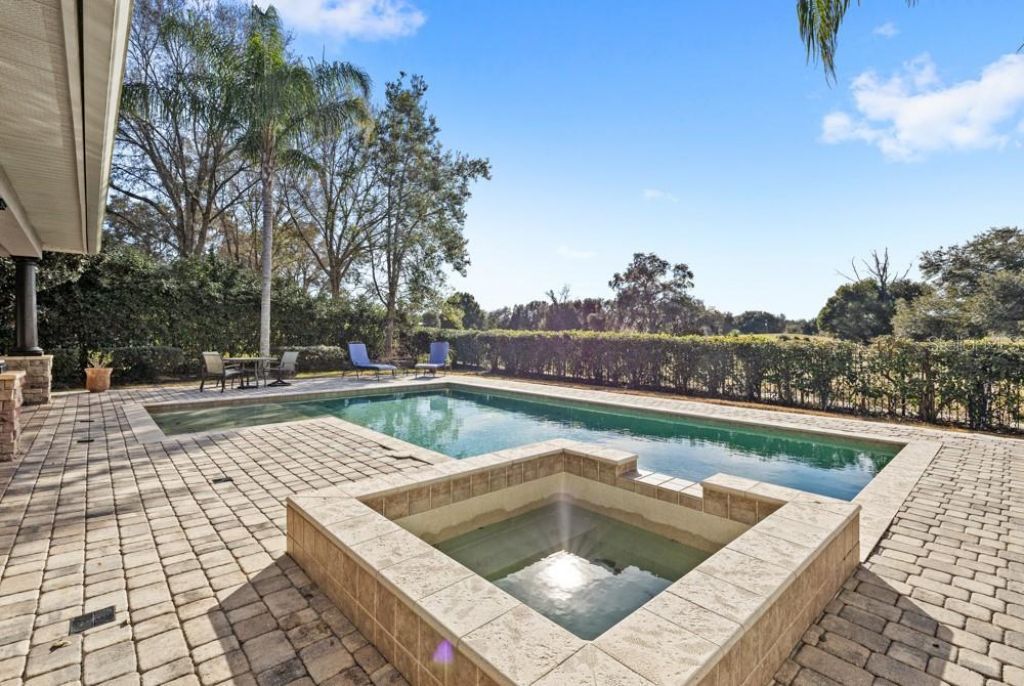 25515 Hawks Run Lane, Sorrento, FL 32776 Photo