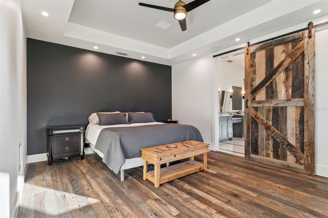 2072 Starboard Drive, Geneva, FL 32732 Photo