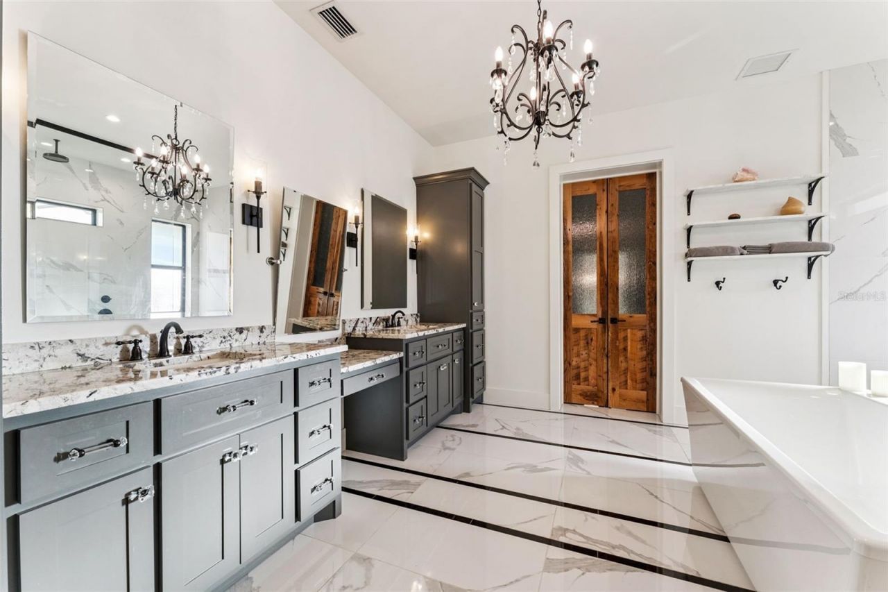 2072 Starboard Drive, Geneva, FL 32732 Photo