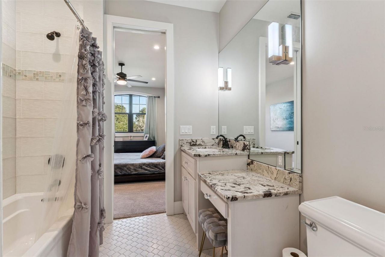 2072 Starboard Drive, Geneva, FL 32732 Photo