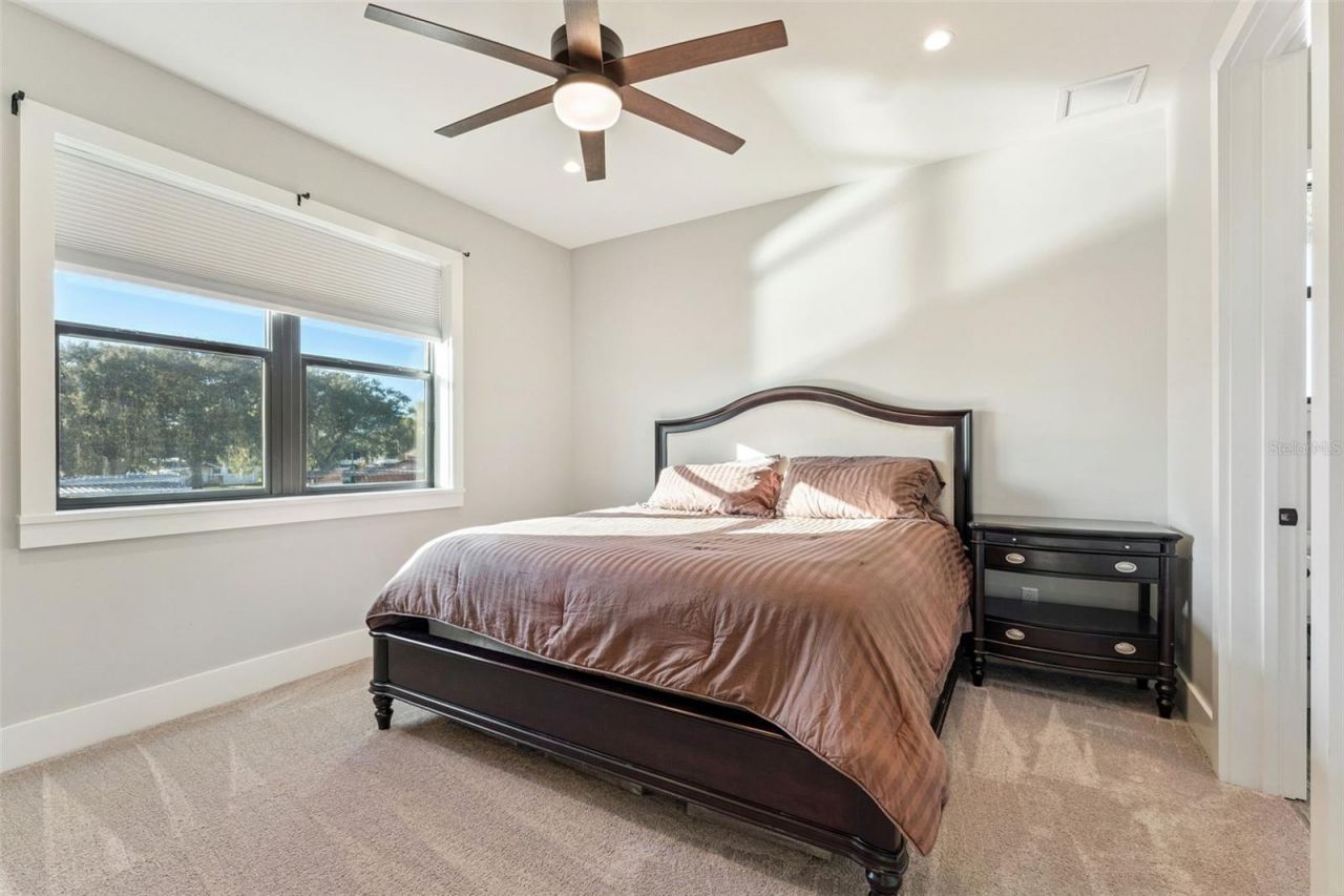 2072 Starboard Drive, Geneva, FL 32732 Photo