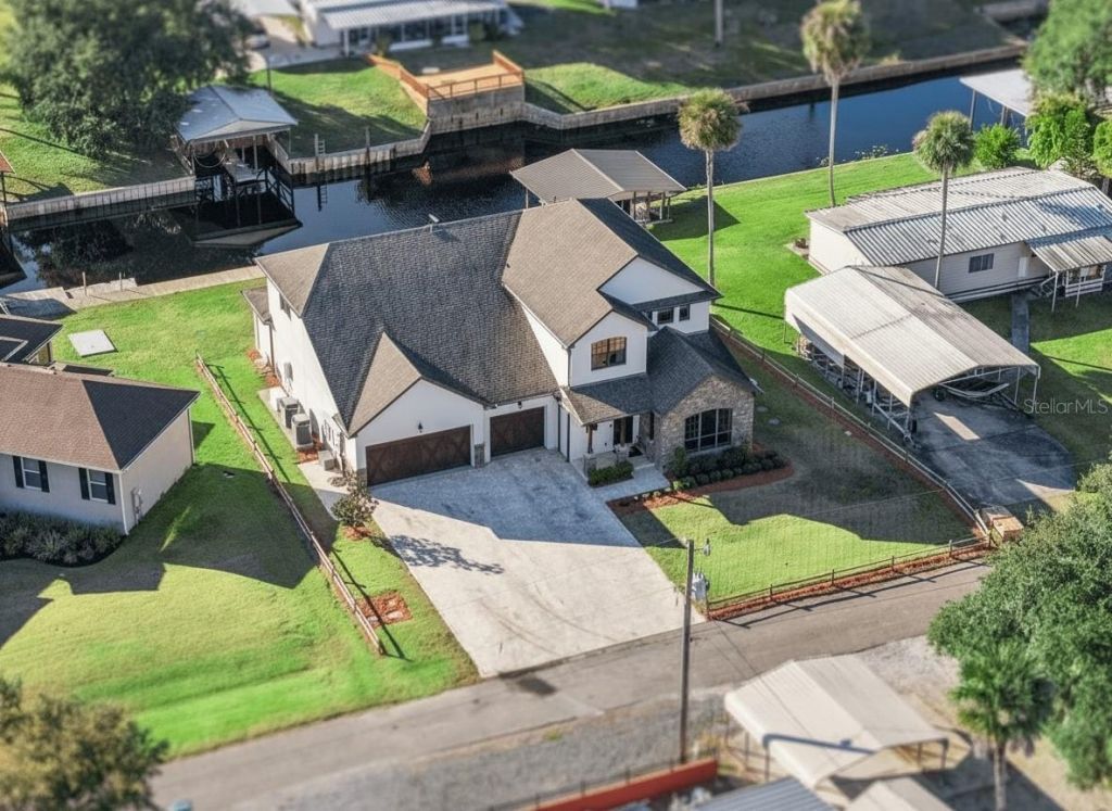 2072 Starboard Drive, Geneva, FL 32732 Photo