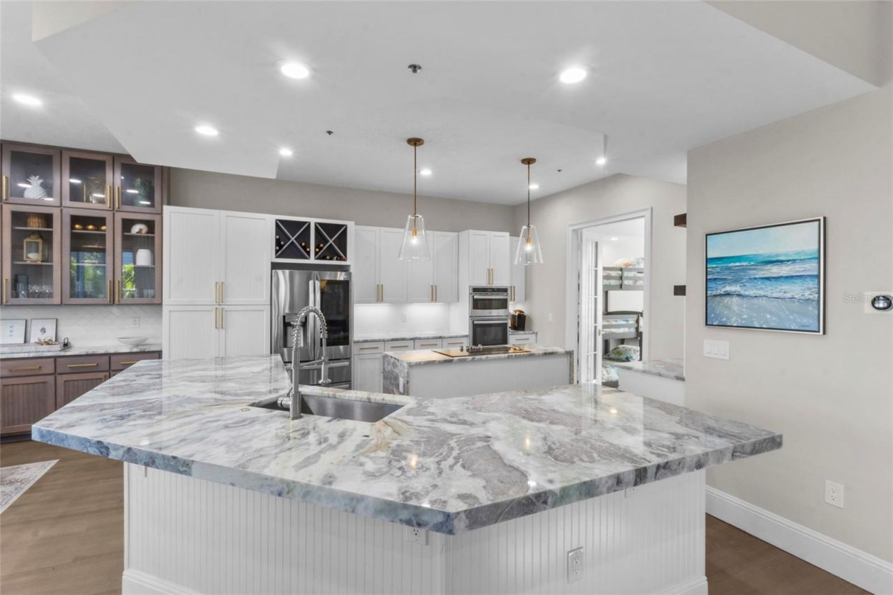 515 Forest Way, Longboat Key, FL 34228 Photo