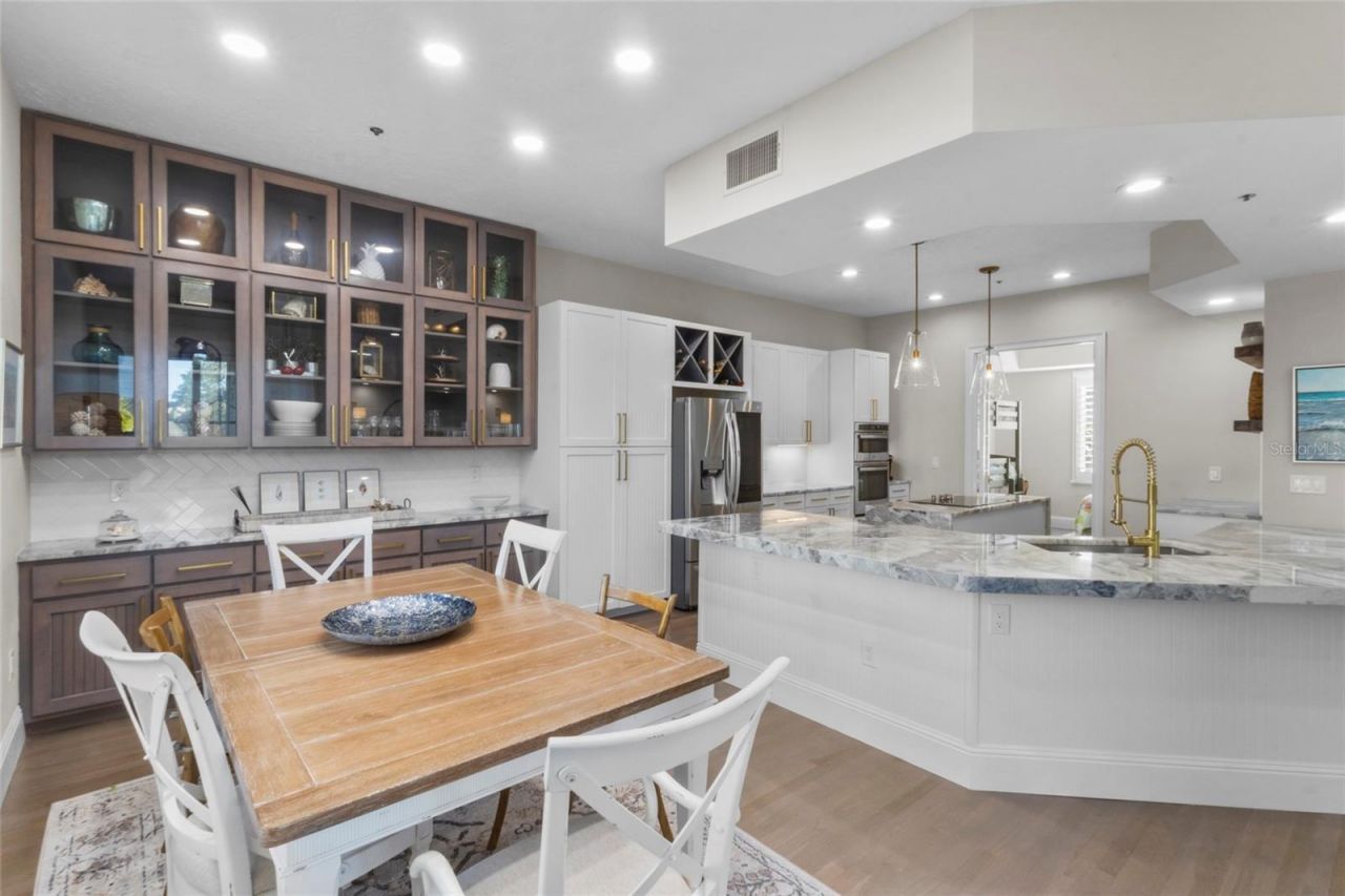 515 Forest Way, Longboat Key, FL 34228 Photo