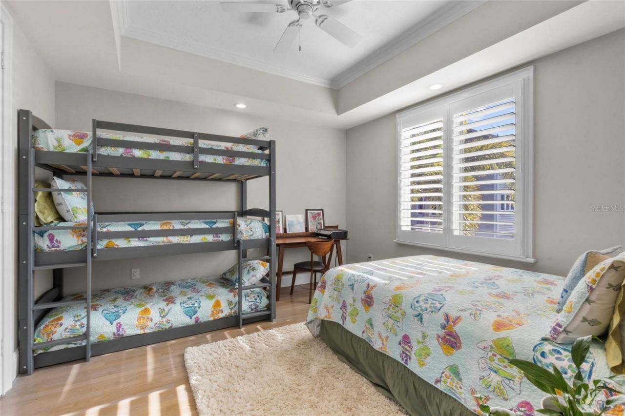 515 Forest Way, Longboat Key, FL 34228 Photo