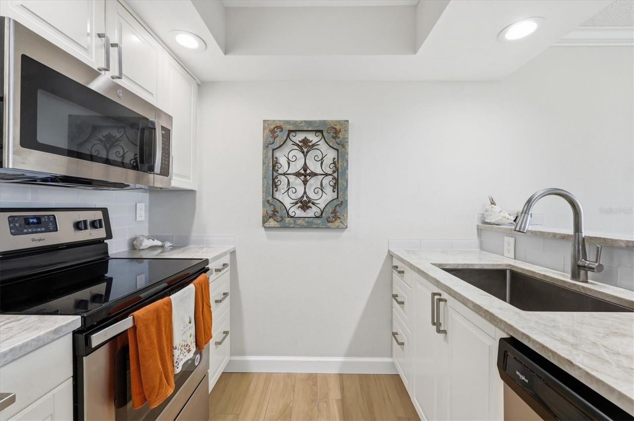 8730 Midnight Pass Road, Unit 202A, Sarasota, FL 34242 Photo