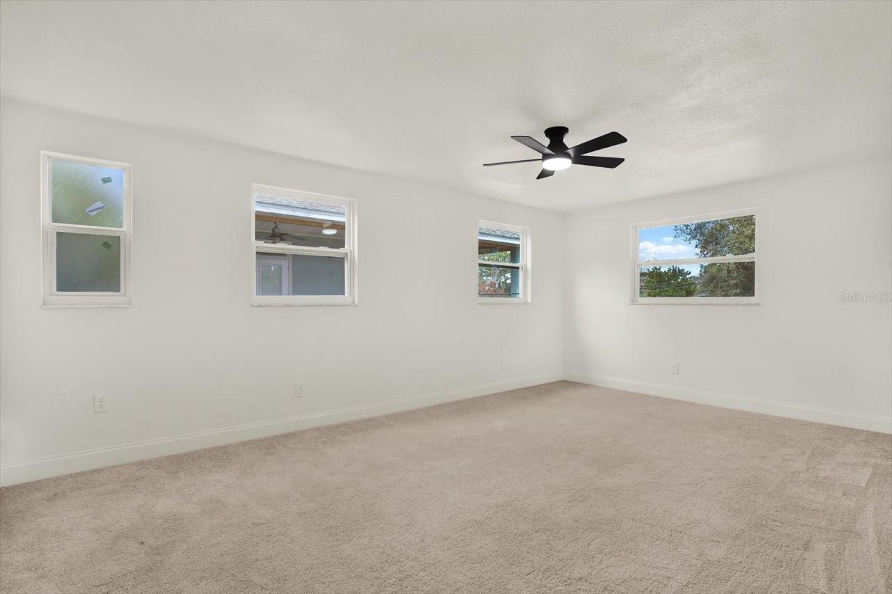 1810 Maryland Avenue Ne, Saint Petersburg, FL 33703 Photo